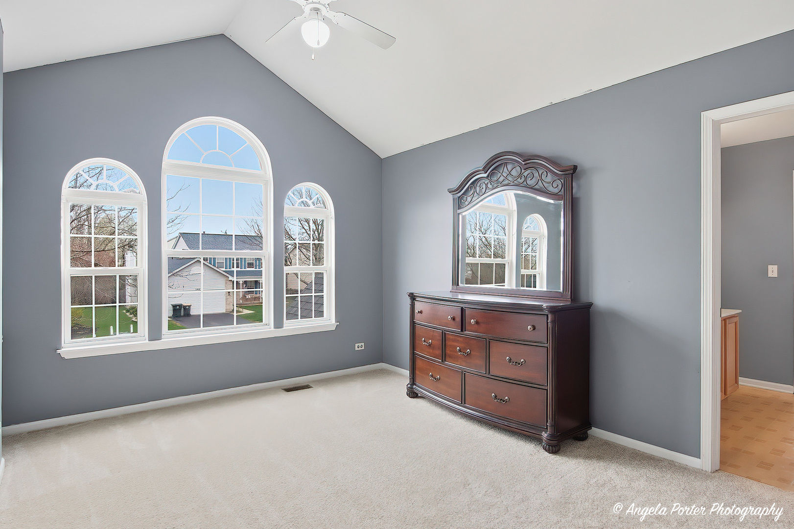 283 Spring Lake Drive Round Lake, IL 60073 - Photo 16 of 32