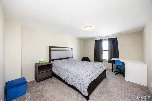 $304,500 | 12 East State Street, Mascoutah, IL 62258