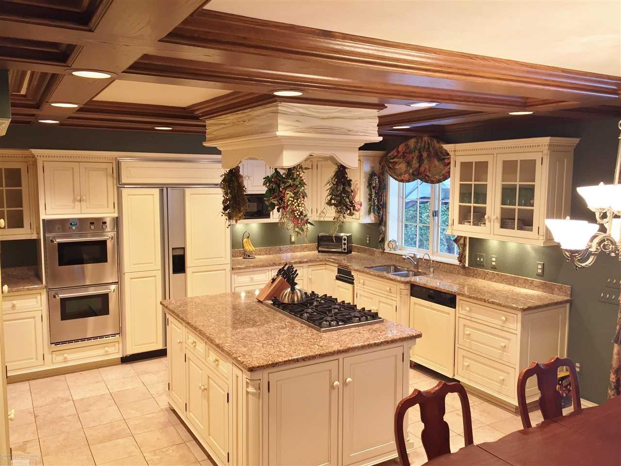 741 Shelden Road Grosse Pointe Shores, MI 48236 - Photo 12 of 52