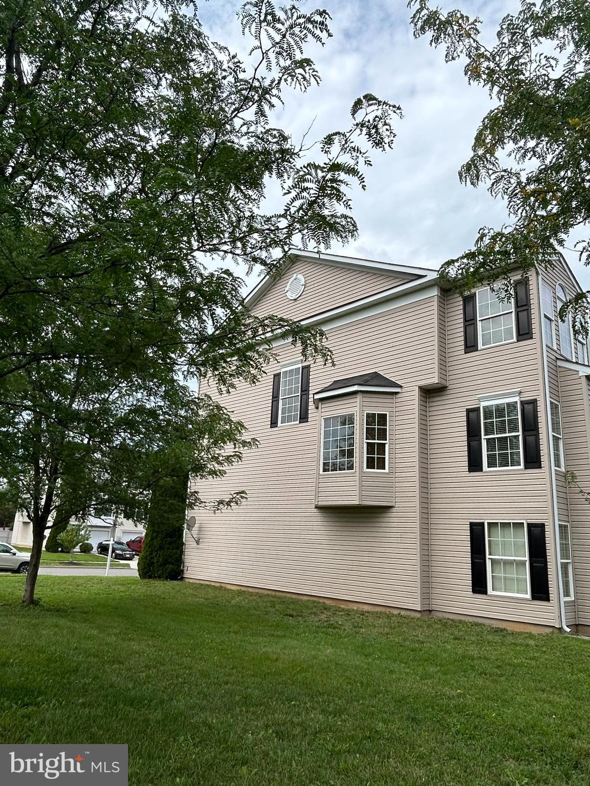 12901 Yellow Jacket Road Hagerstown, MD 21740 - Photo 17 of 17 END UNIT WITH LARGE SIDE YARD AND MANY WINDOWS