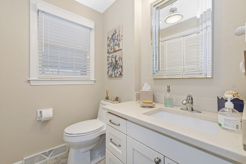 6 Linwood Road Framingham, MA 01702 - Photo 16 of 35 Gallery Image 16