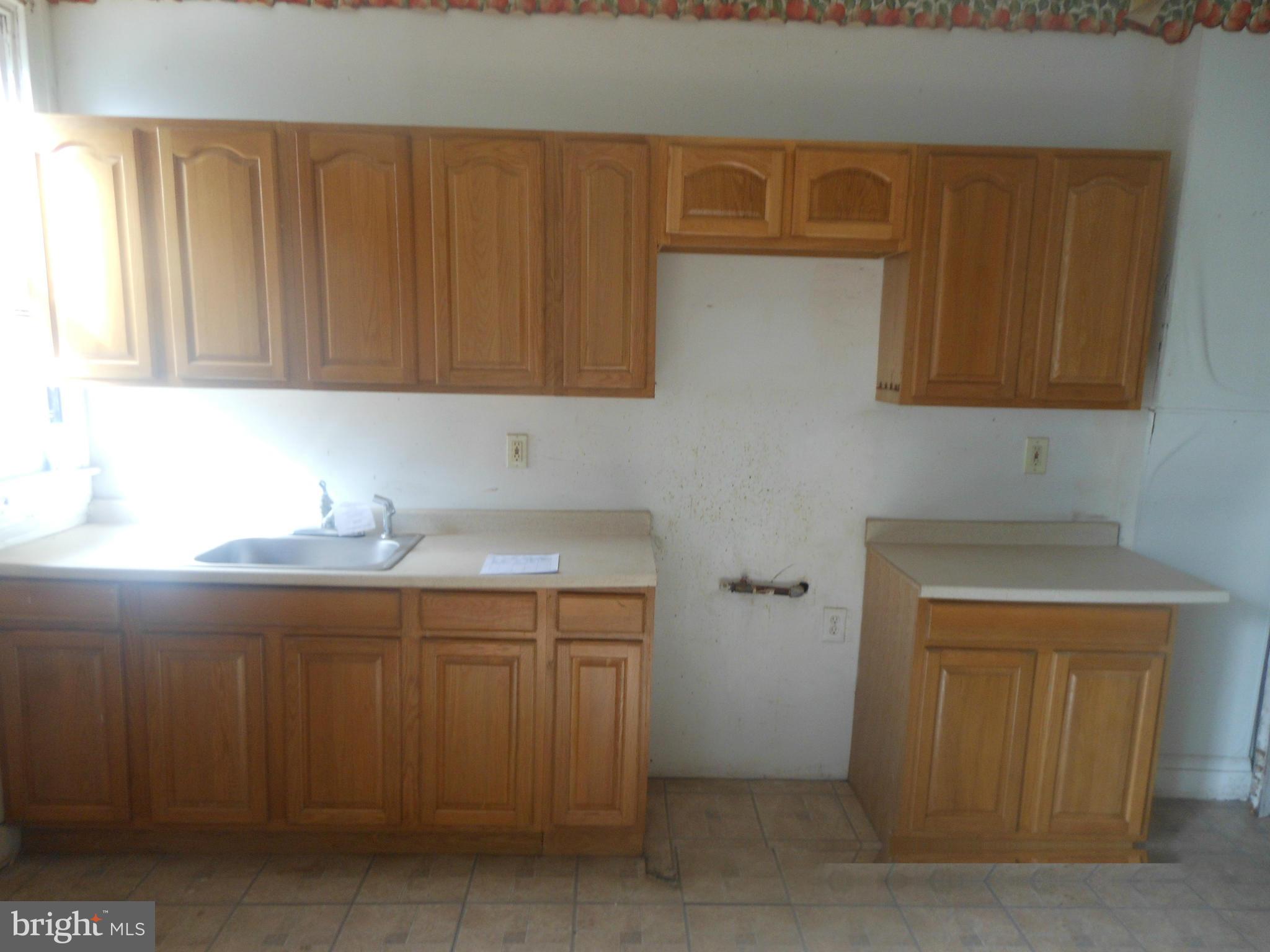 3510 Reisterstown Road Baltimore, MD 21215 - Photo 5 of 10 Kitchen