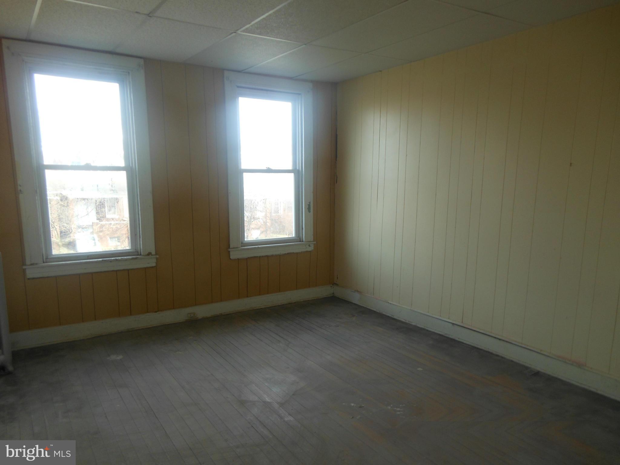 3510 Reisterstown Road Baltimore, MD 21215 - Photo 6 of 10 Bedroom one