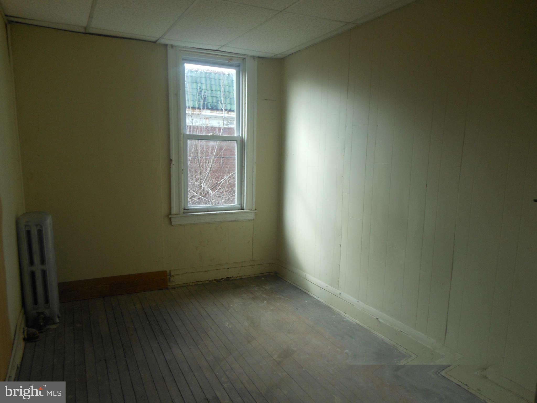 3510 Reisterstown Road Baltimore, MD 21215 - Photo 8 of 10 Bedroom three