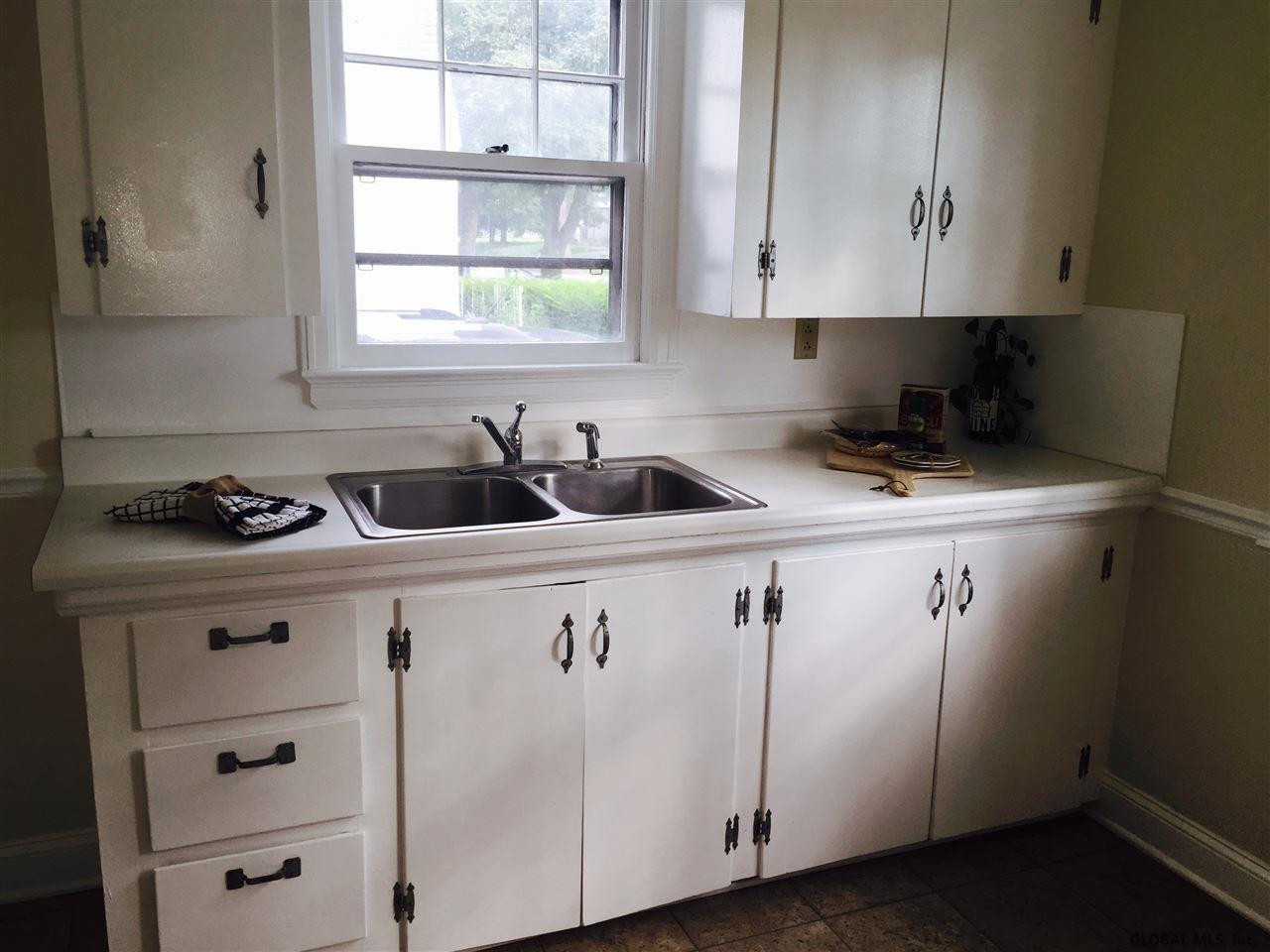 7 Knickerbocker Road Scotia, NY 12302 - Photo 6 of 13 Photo 6