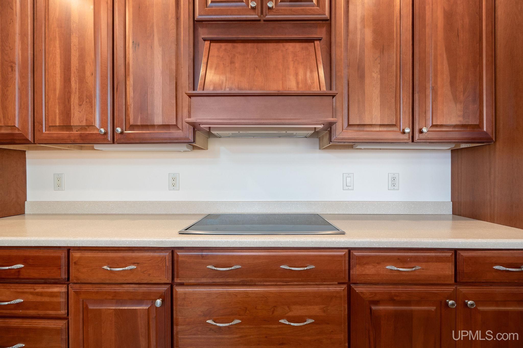23 Chipman Drive Ishpeming, MI 49849 - Photo 7 of 92