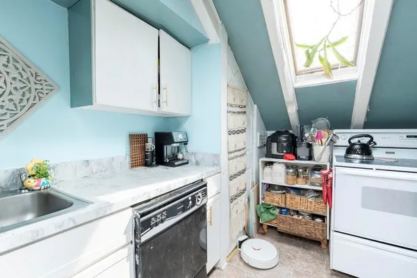 $1,350,000 | 21 South Orleans Road, Orleans, MA 02653