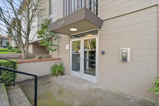 $938,000 | 249 Elm Street, Unit 104, San Mateo, CA 94401