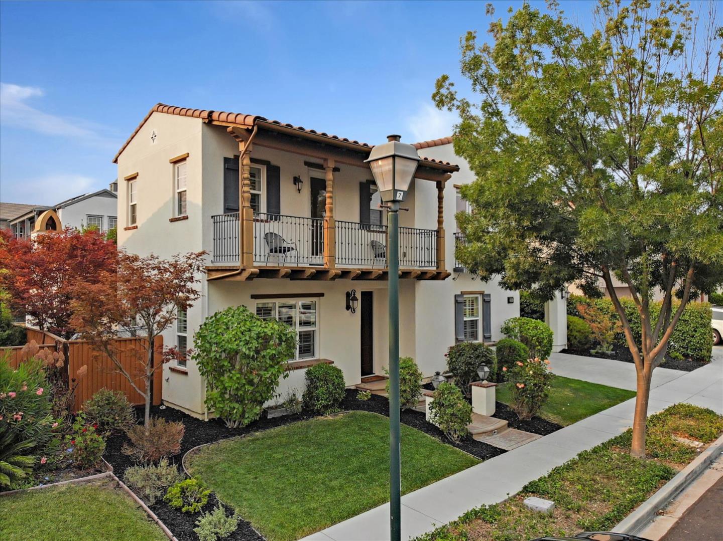 2333 Poppyview Avenue San Ramon, CA 94582 - Photo 61 of 65 front view of a house with a yard