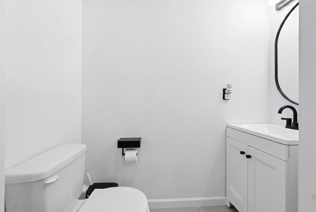 31 Green Street Hudson, MA 01749 - Photo 11 of 41