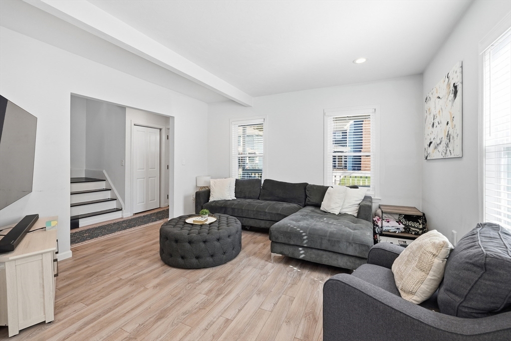 31 Green Street Hudson, MA 01749 - Photo 15 of 41