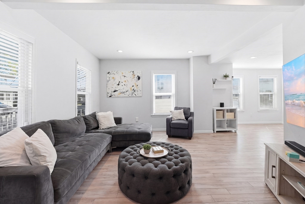 31 Green Street Hudson, MA 01749 - Photo 17 of 41