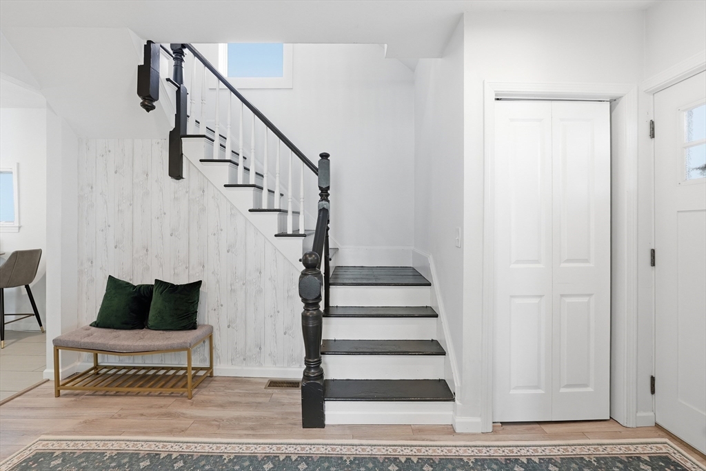 31 Green Street Hudson, MA 01749 - Photo 19 of 41
