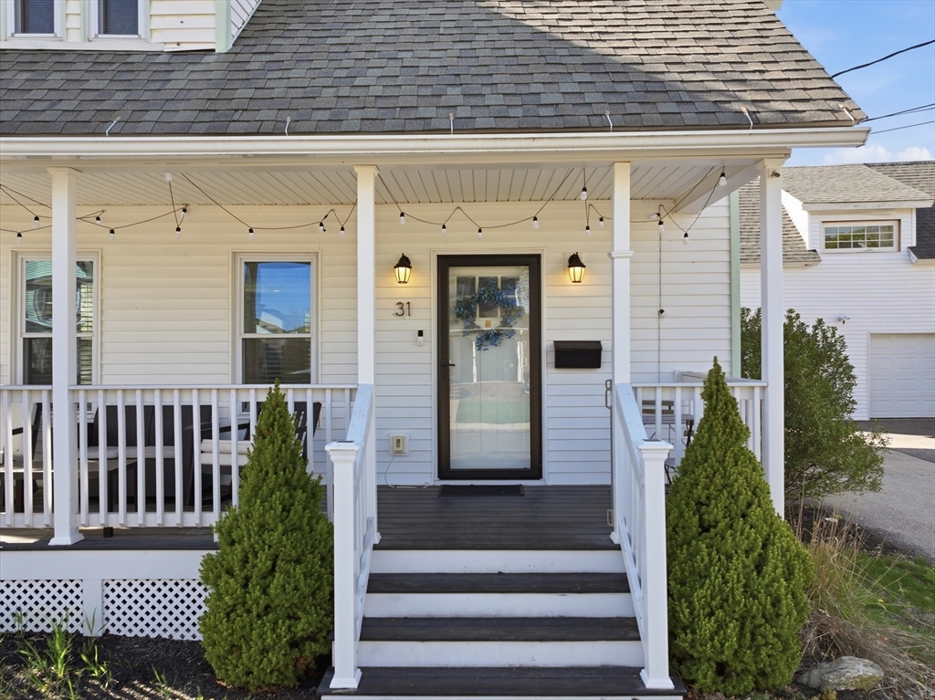 31 Green Street Hudson, MA 01749 - Photo 2 of 41