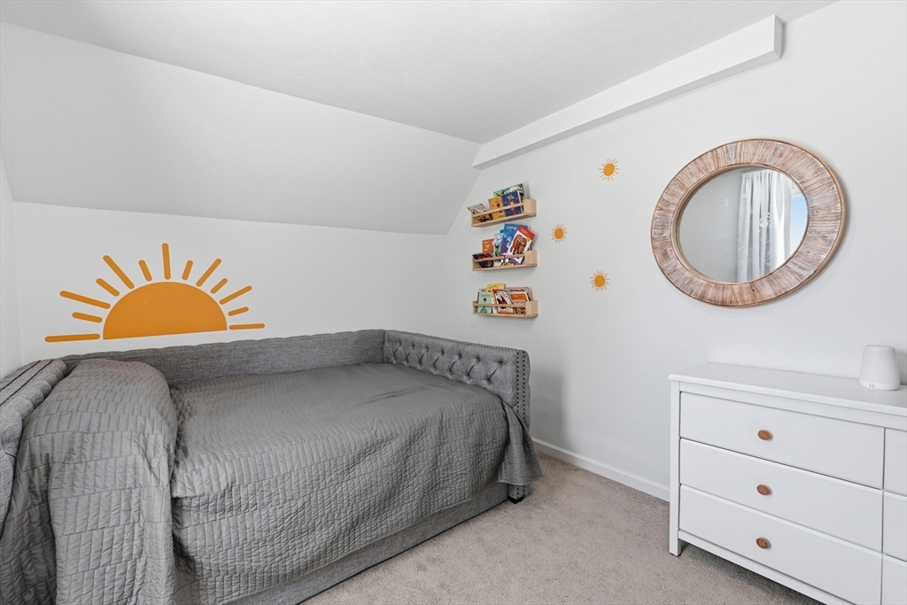 31 Green Street Hudson, MA 01749 - Photo 22 of 41