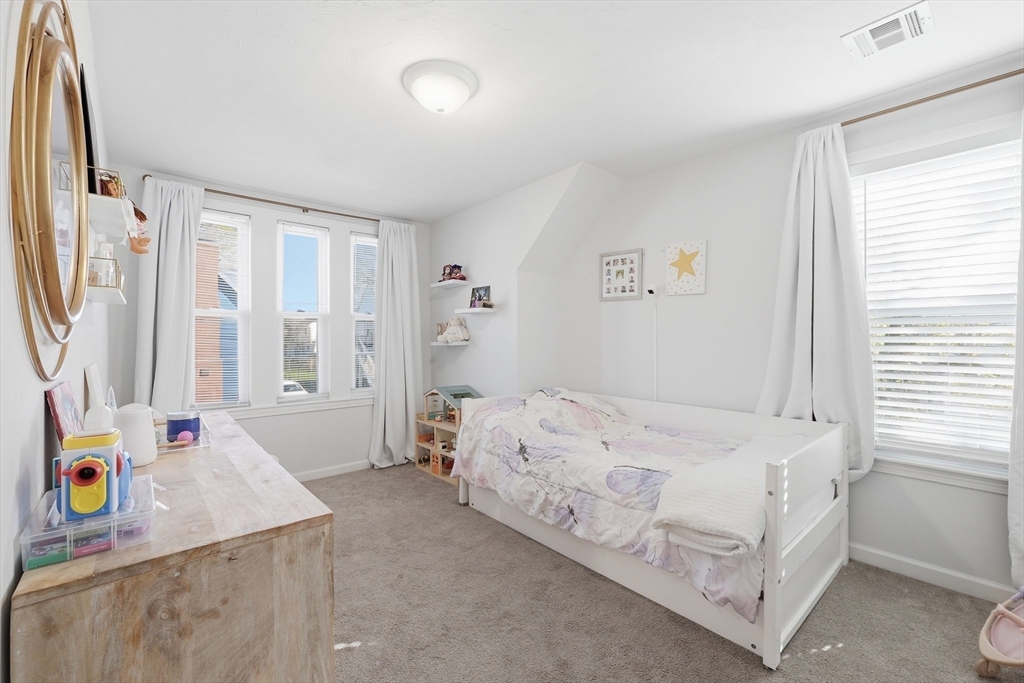 31 Green Street Hudson, MA 01749 - Photo 24 of 41