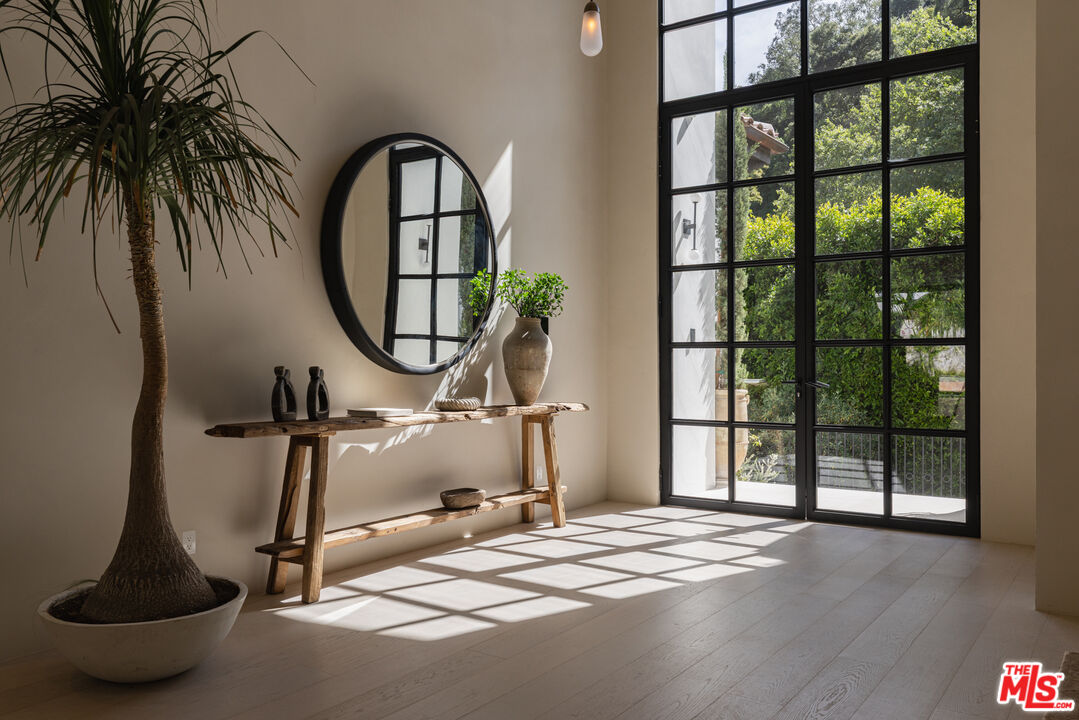 966 Stone Canyon Road Los Angeles, CA 90077 - Photo 3 of 23