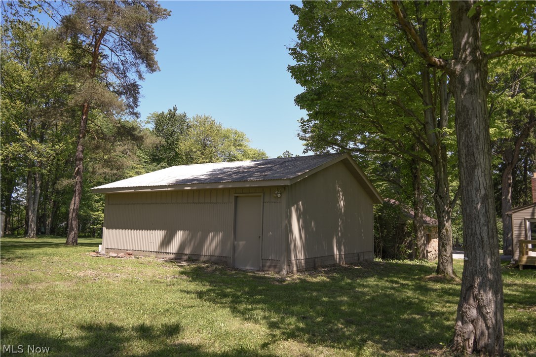 6505 Fairview Road Youngstown, OH 44515 - Photo 13 of 14 Gallery Image 13