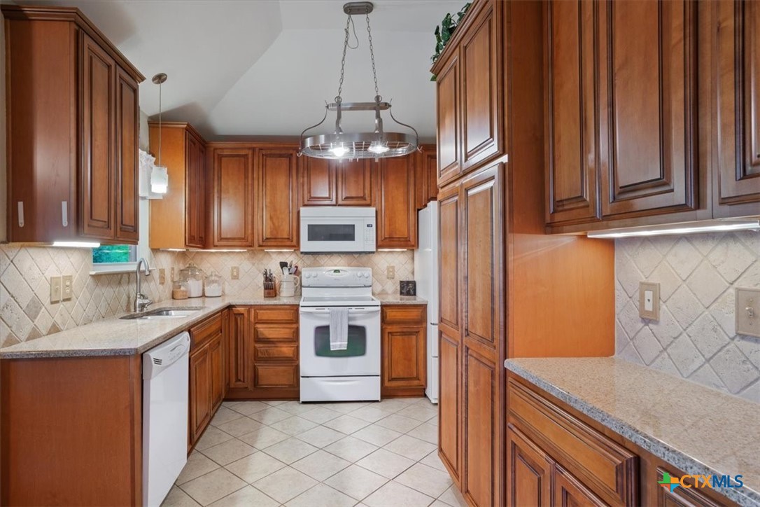 5943 Gavin Ridge Road Belton, TX 76513 - Photo 12 of 28