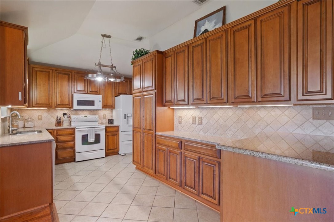 5943 Gavin Ridge Road Belton, TX 76513 - Photo 13 of 28