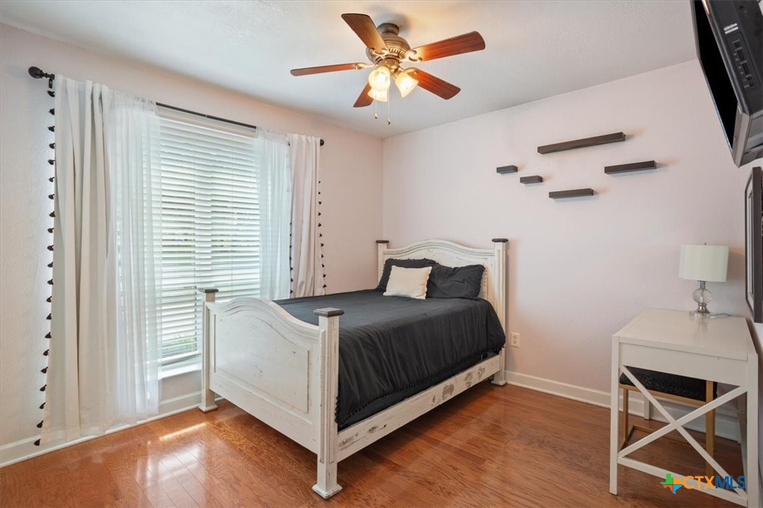 5943 Gavin Ridge Road Belton, TX 76513 - Photo 19 of 28 Secondary bedroom 1.