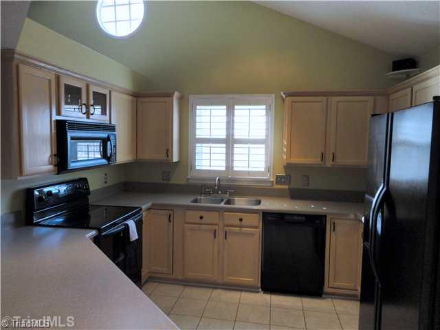 3306 Timberwolf Avenue High Point, NC 27265 - Photo 9 of 16 Kitchen.