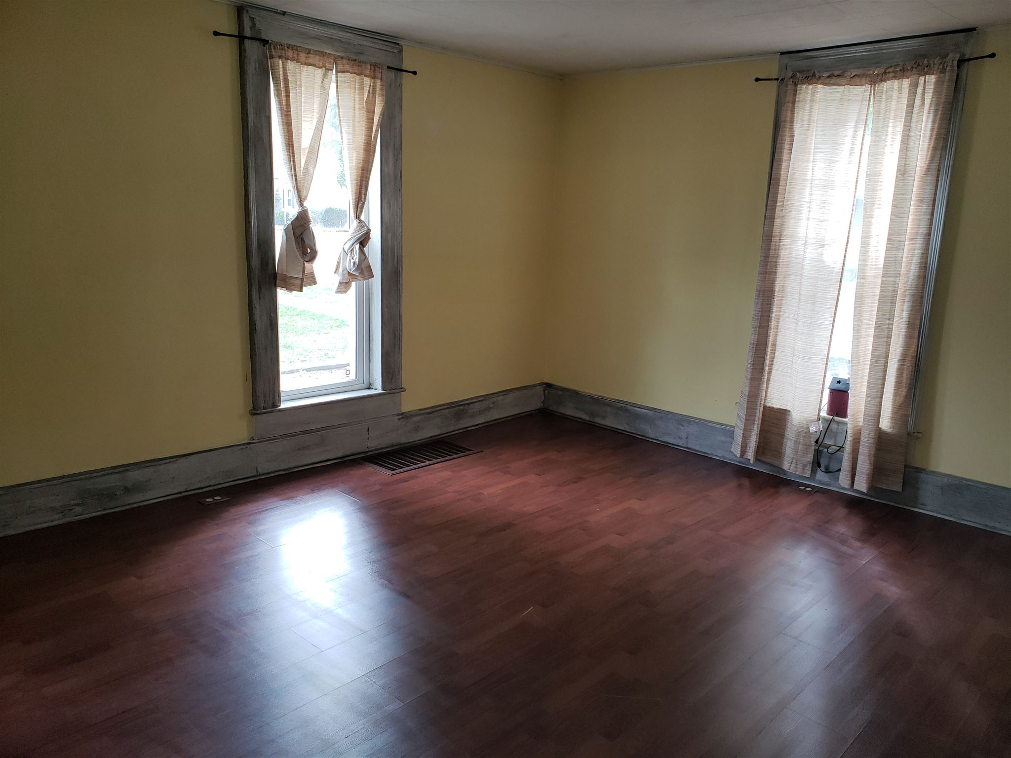 107 East Washington Street Butler, IN 46721 - Photo 7 of 15