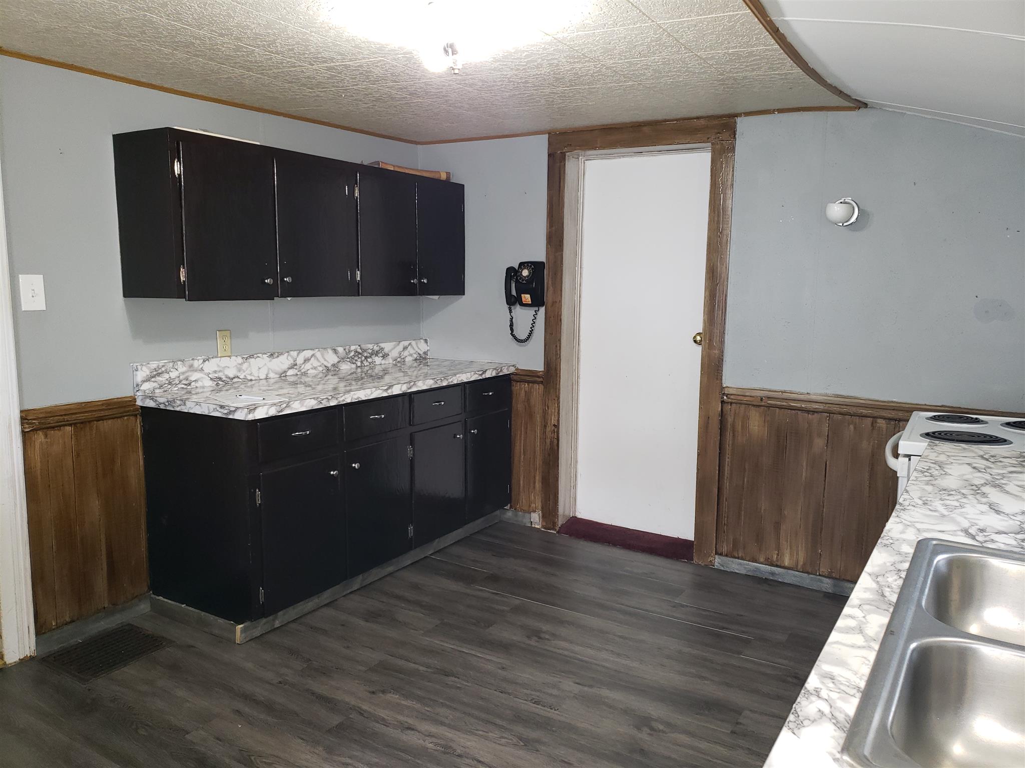 107 East Washington Street Butler, IN 46721 - Photo 9 of 15