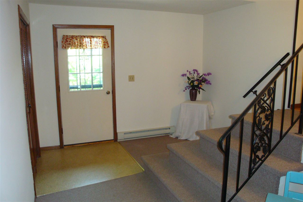 15770 Caledonia Road Caledonia, IL 61011 - Photo 4 of 24 Gallery Image 4