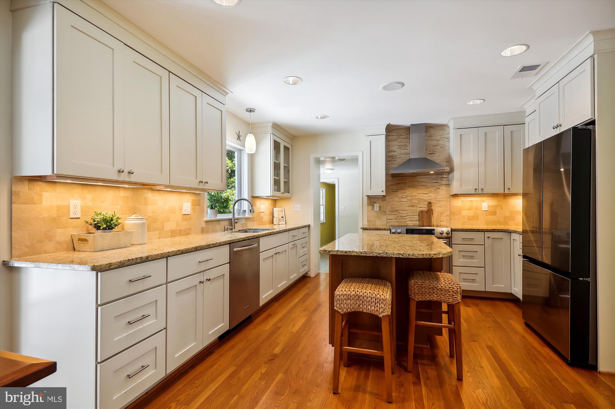 7919 Greentree Road Bethesda, MD 20817 - Photo 13 of 110 Kitchen