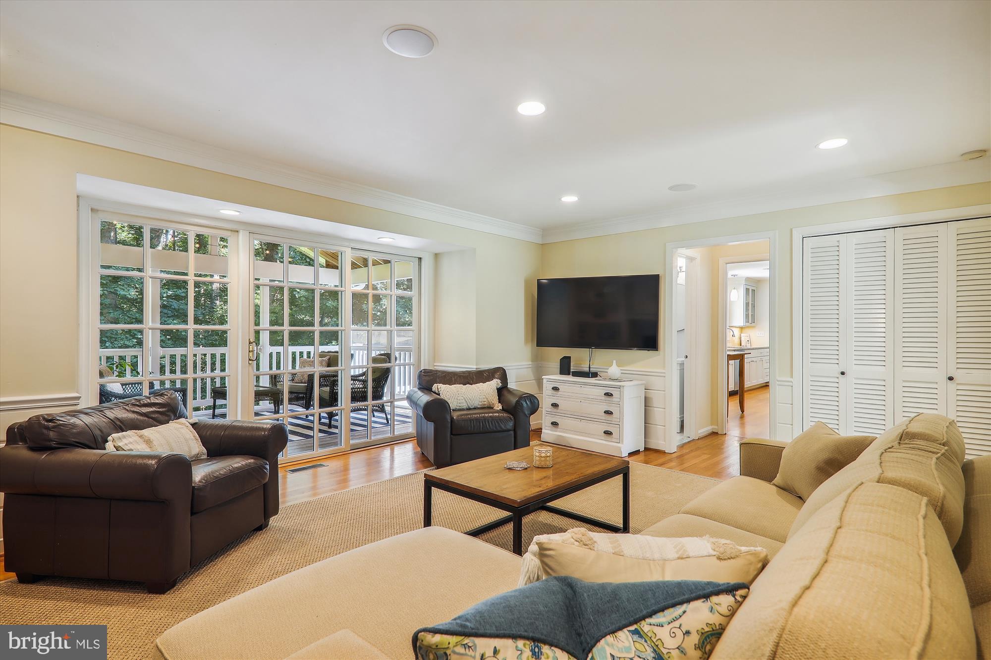 7919 Greentree Road Bethesda, MD 20817 - Photo 21 of 110 FamilyRoom