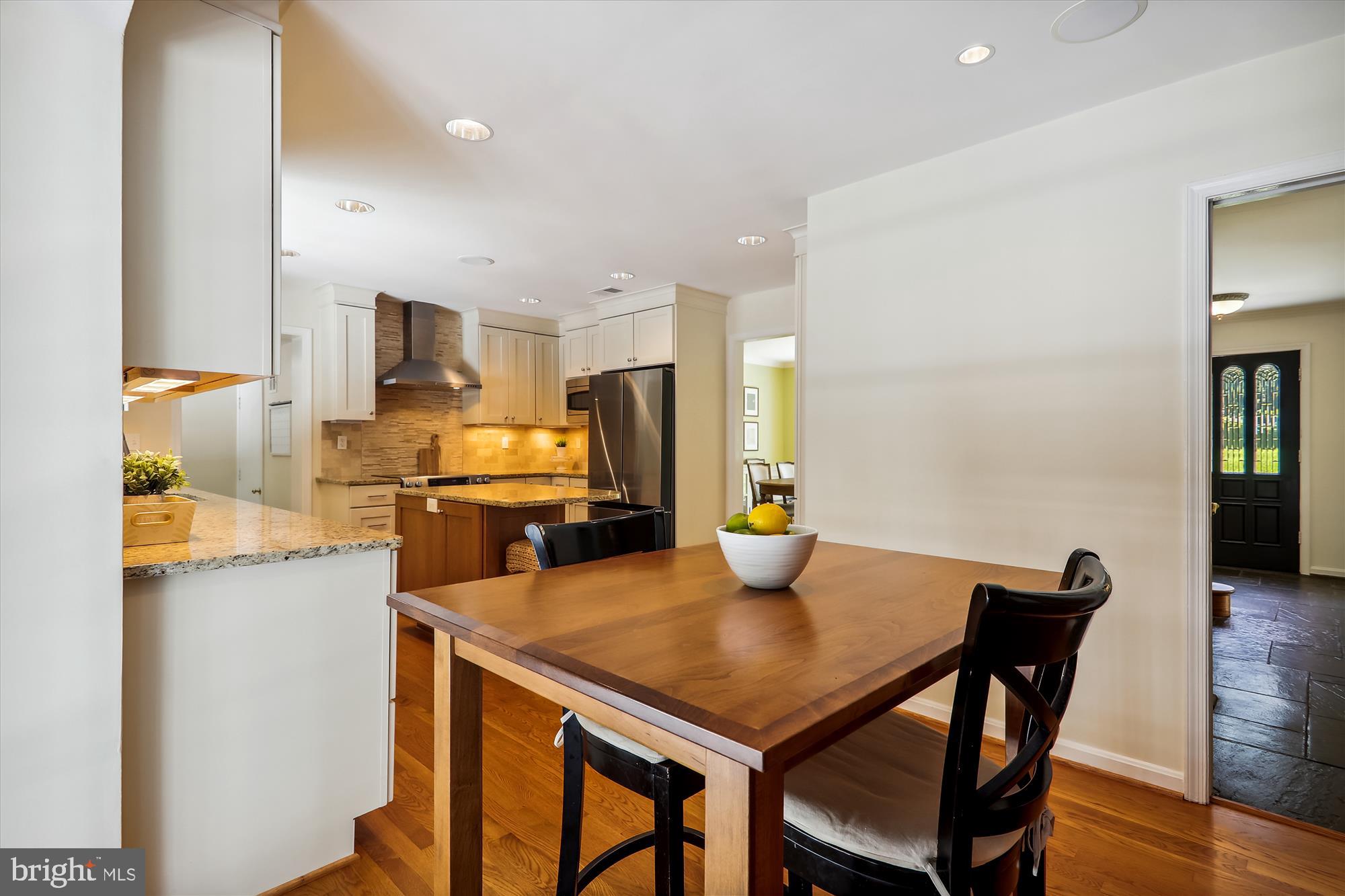 7919 Greentree Road Bethesda, MD 20817 - Photo 33 of 110 Breakfast Area
