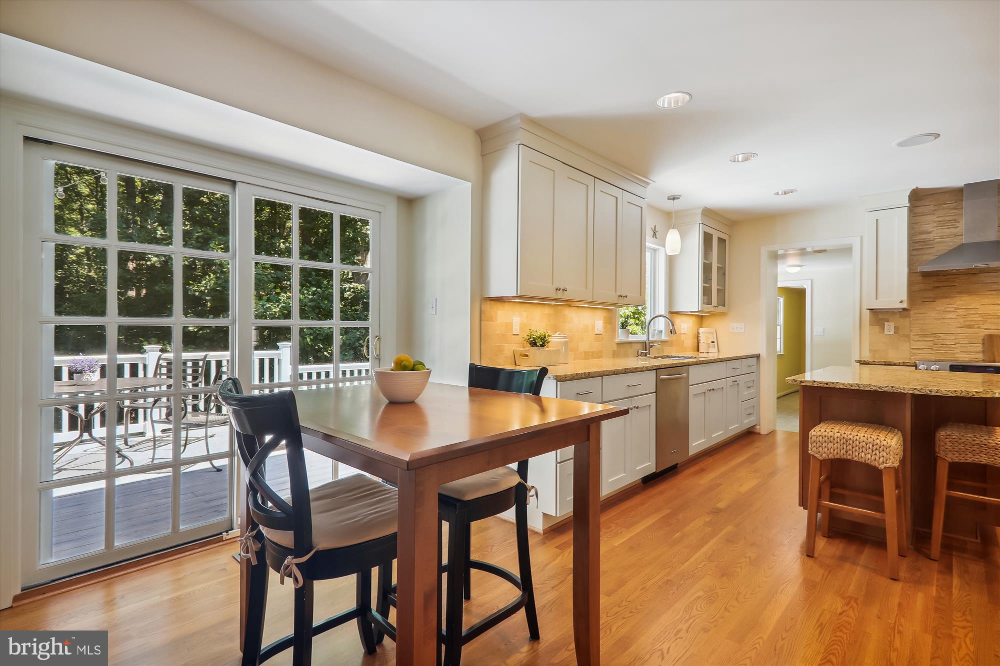 7919 Greentree Road Bethesda, MD 20817 - Photo 34 of 110 Breakfast Area
