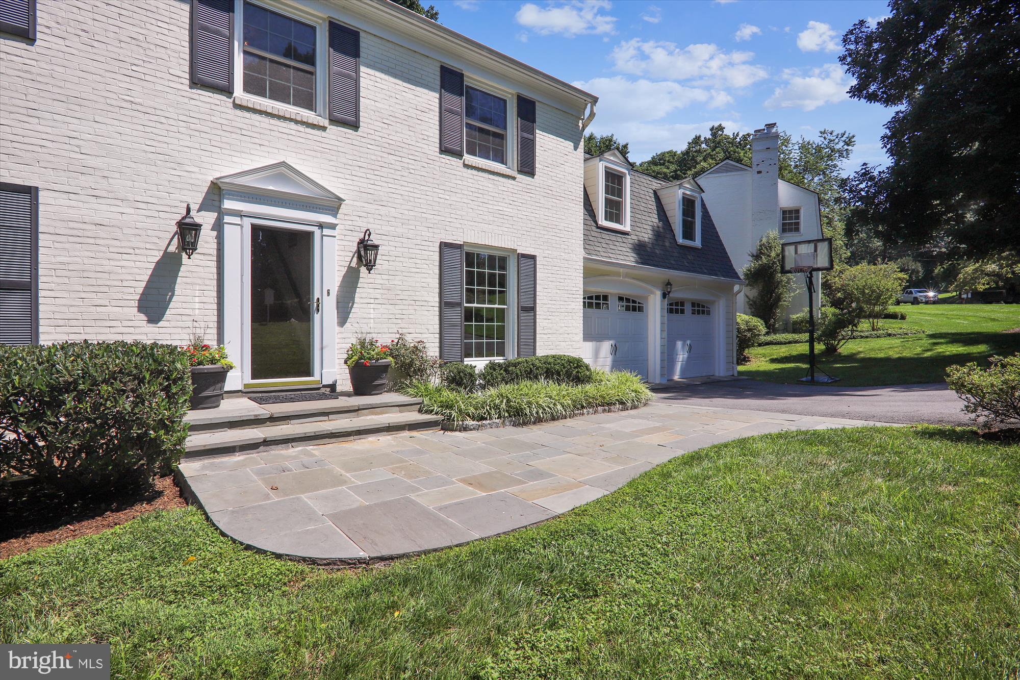 7919 Greentree Road Bethesda, MD 20817 - Photo 4 of 110 Walk