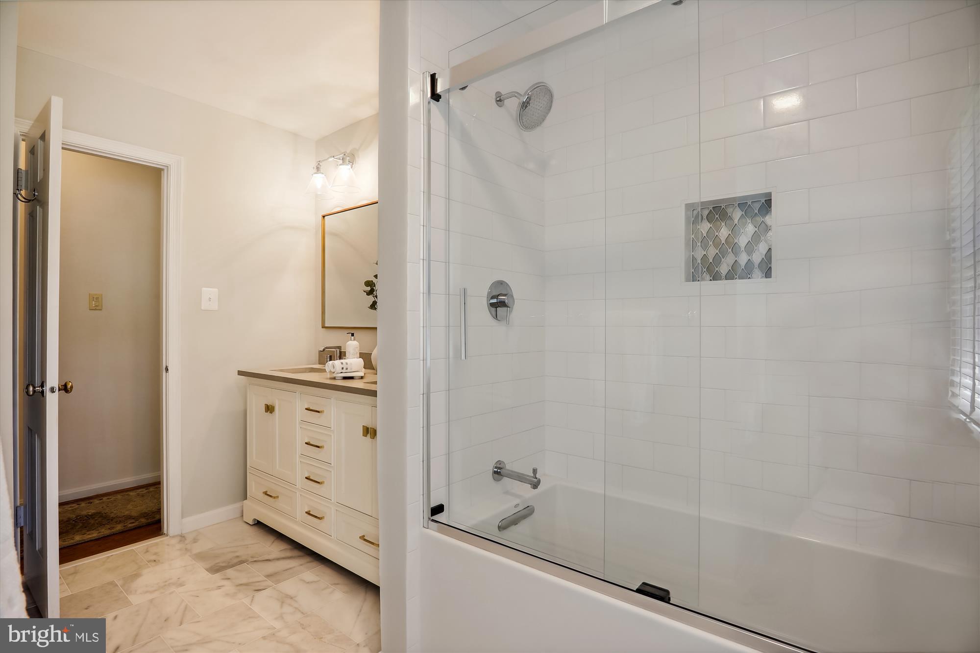 7919 Greentree Road Bethesda, MD 20817 - Photo 54 of 110 Bath