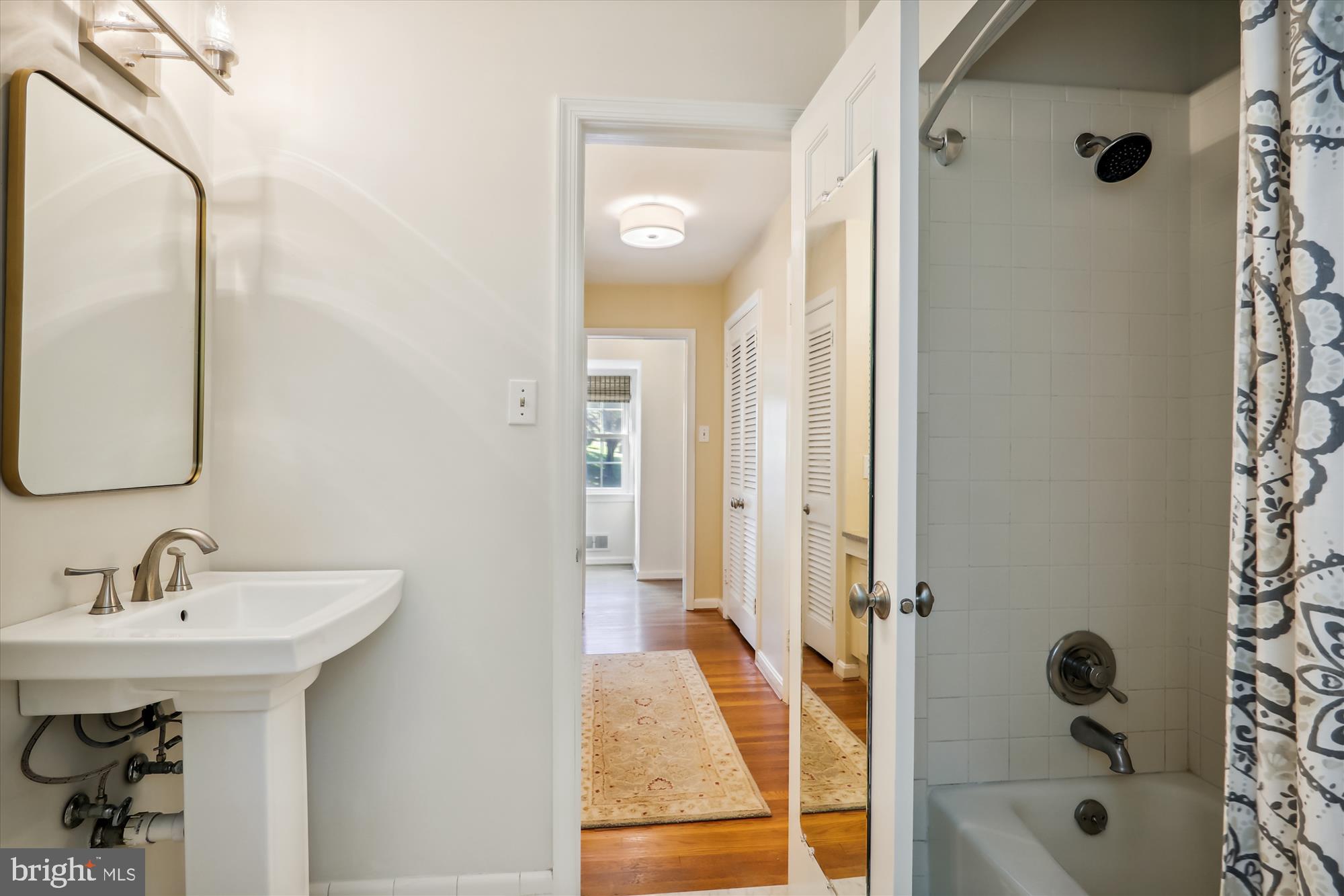 7919 Greentree Road Bethesda, MD 20817 - Photo 60 of 110 Primary Bath