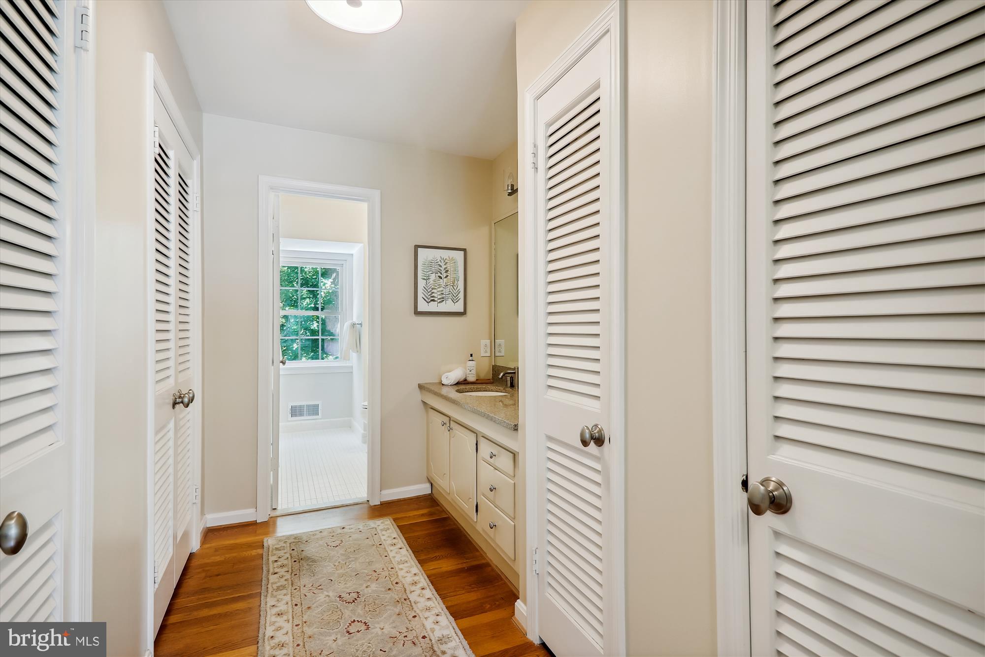 7919 Greentree Road Bethesda, MD 20817 - Photo 61 of 110 Vanity