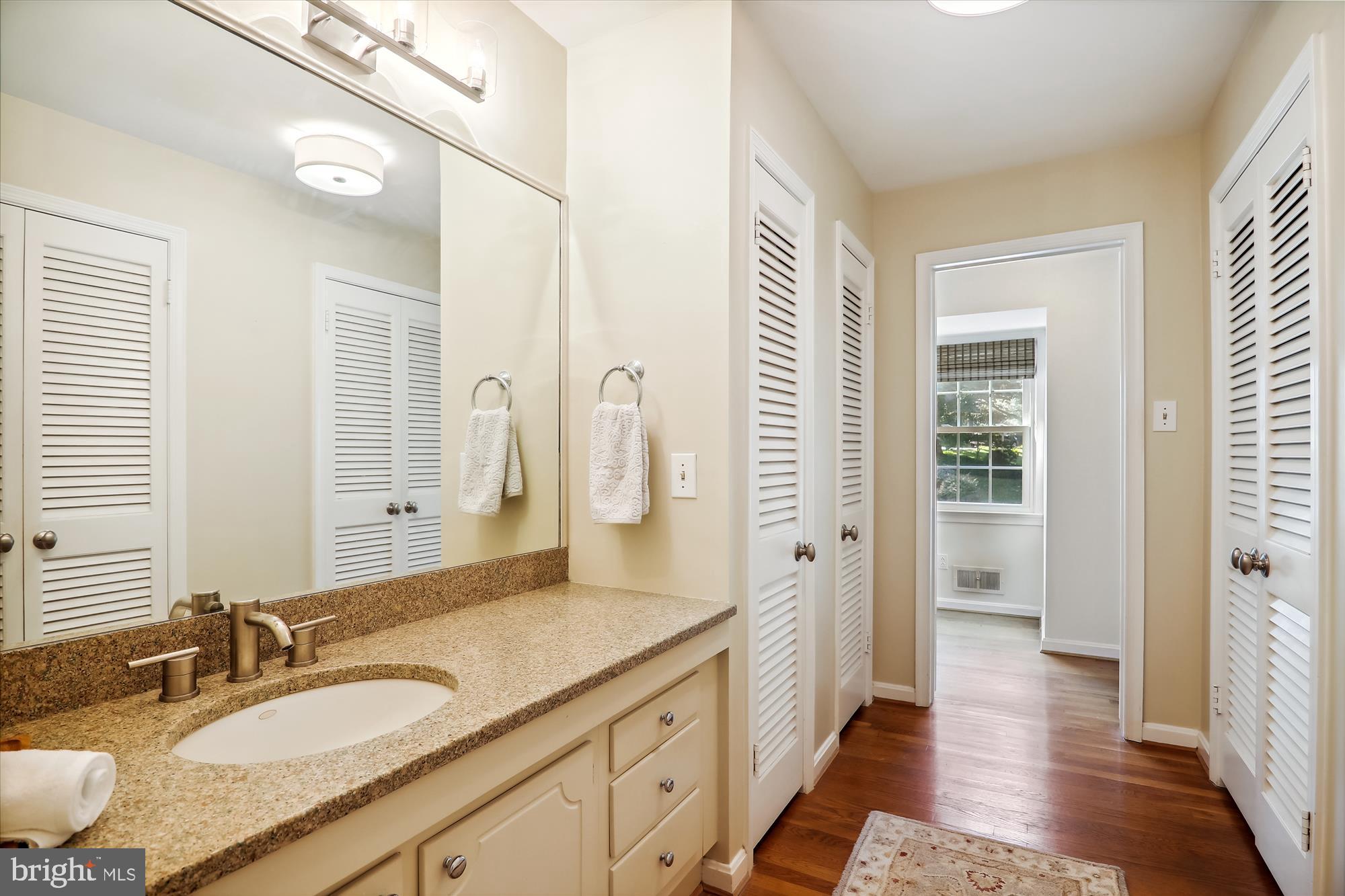 7919 Greentree Road Bethesda, MD 20817 - Photo 62 of 110 Vanity