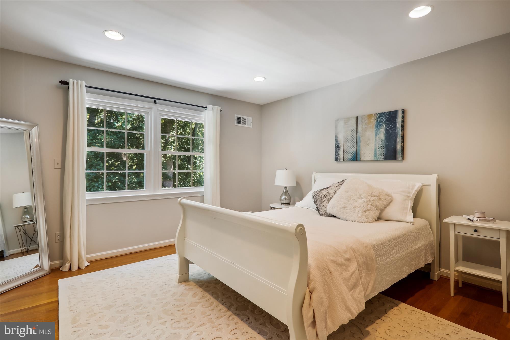 7919 Greentree Road Bethesda, MD 20817 - Photo 66 of 110 Bedroom