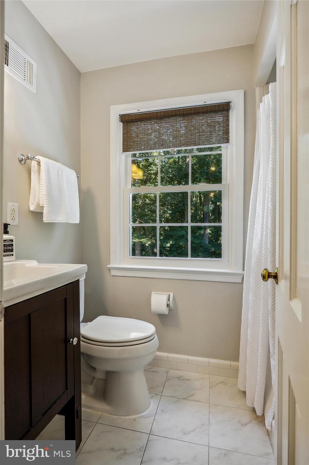7919 Greentree Road Bethesda, MD 20817 - Photo 67 of 110 Bath