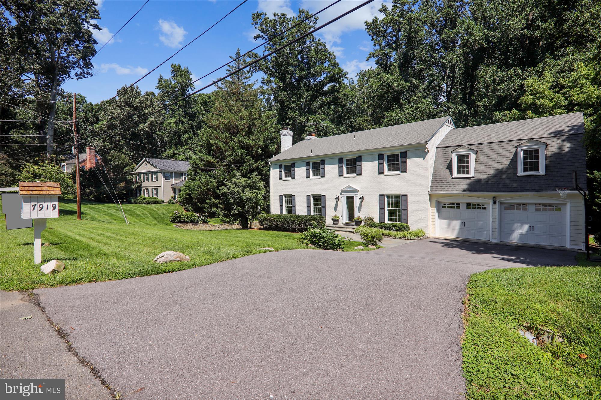 7919 Greentree Road Bethesda, MD 20817 - Photo 8 of 110 Driveway