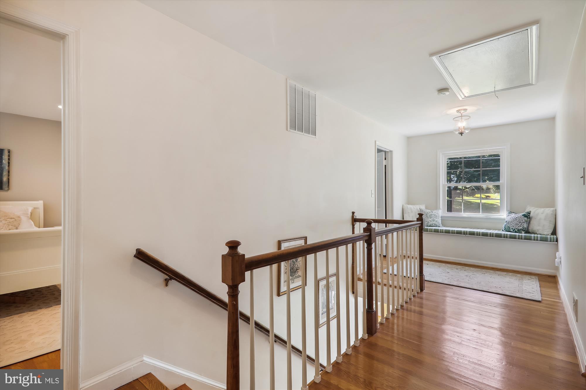 7919 Greentree Road Bethesda, MD 20817 - Photo 83 of 110 Hall