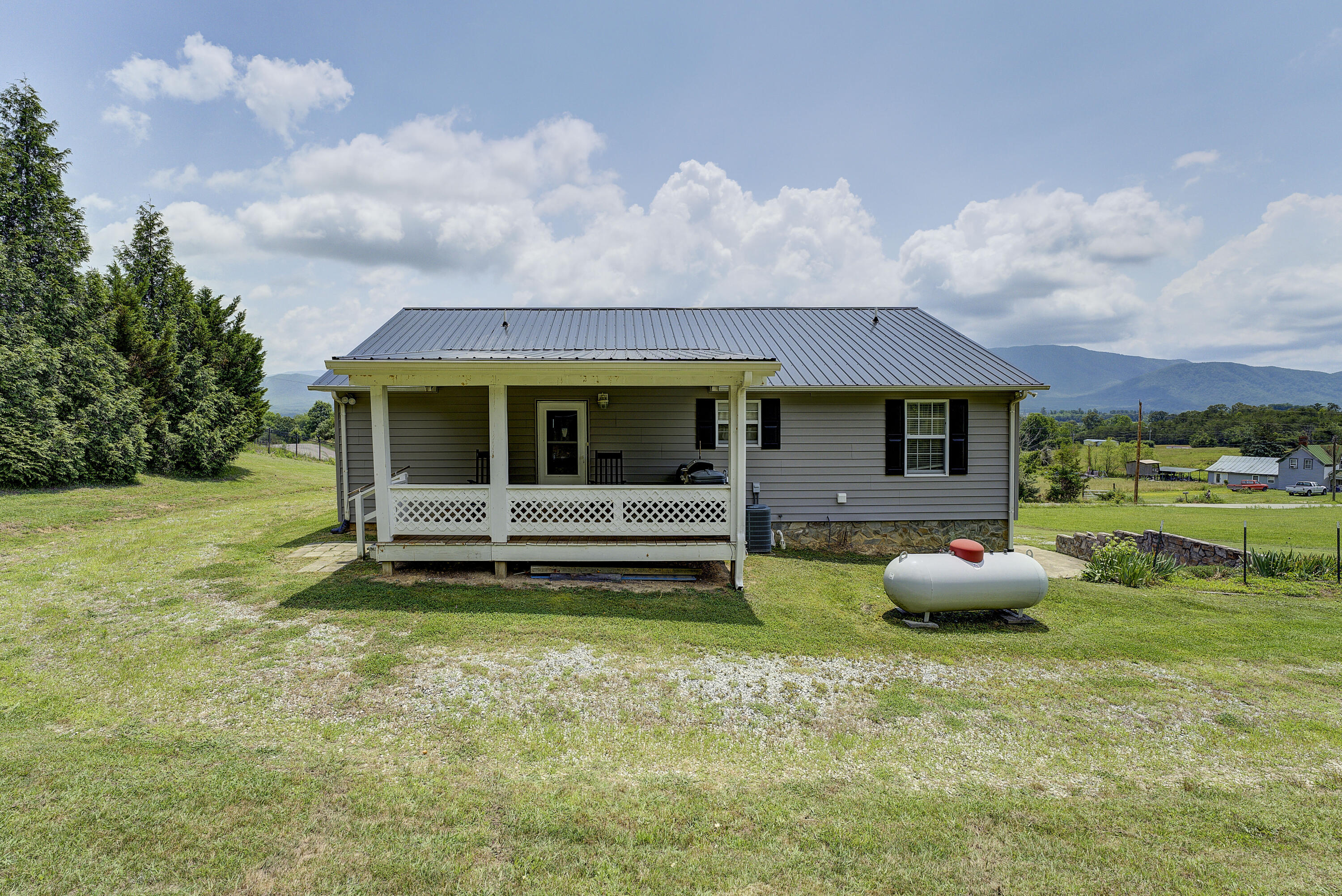 930 Shakerag Road Greeneville, TN 37743 - Photo 35 of 53 Back
