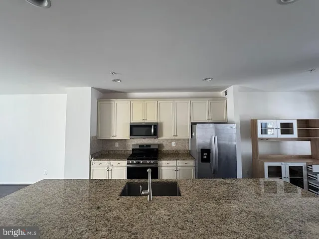 $3,600 | 7805 Cherrel Brooks Way, Elkridge, MD 21075