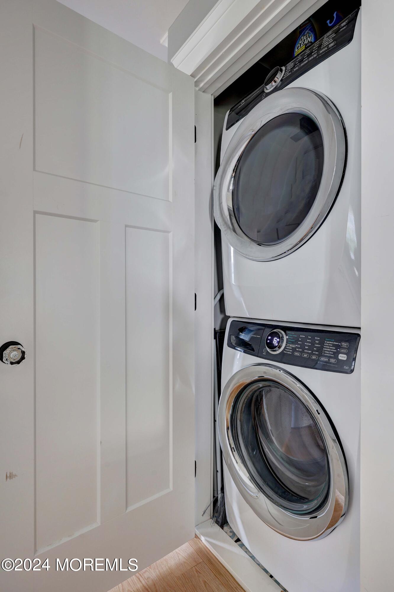 408 Central Avenue Spring Lake, NJ 07762 - Photo 18 of 46 a utility room with dryer and washer