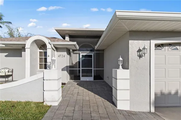 $675,000 | 4724 Riverside Drive, Estero, FL 33928