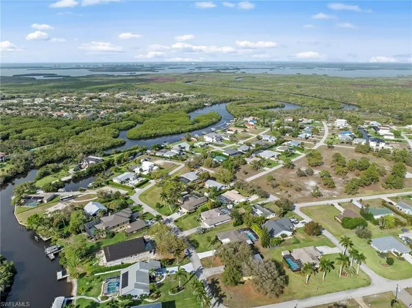 $675,000 | 4724 Riverside Drive, Estero, FL 33928