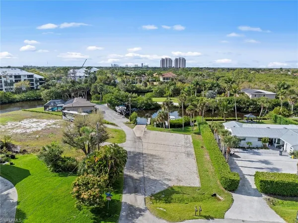 $675,000 | 4724 Riverside Drive, Estero, FL 33928