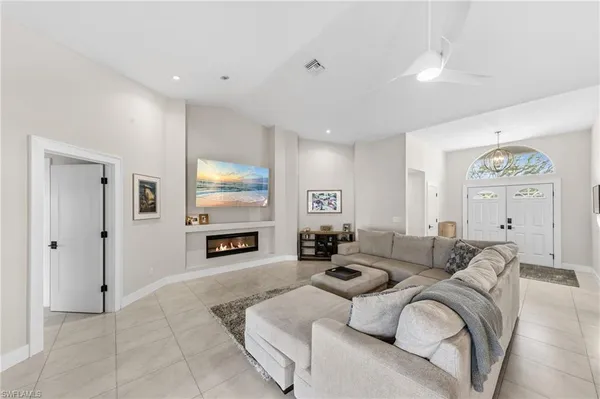 $675,000 | 4724 Riverside Drive, Estero, FL 33928