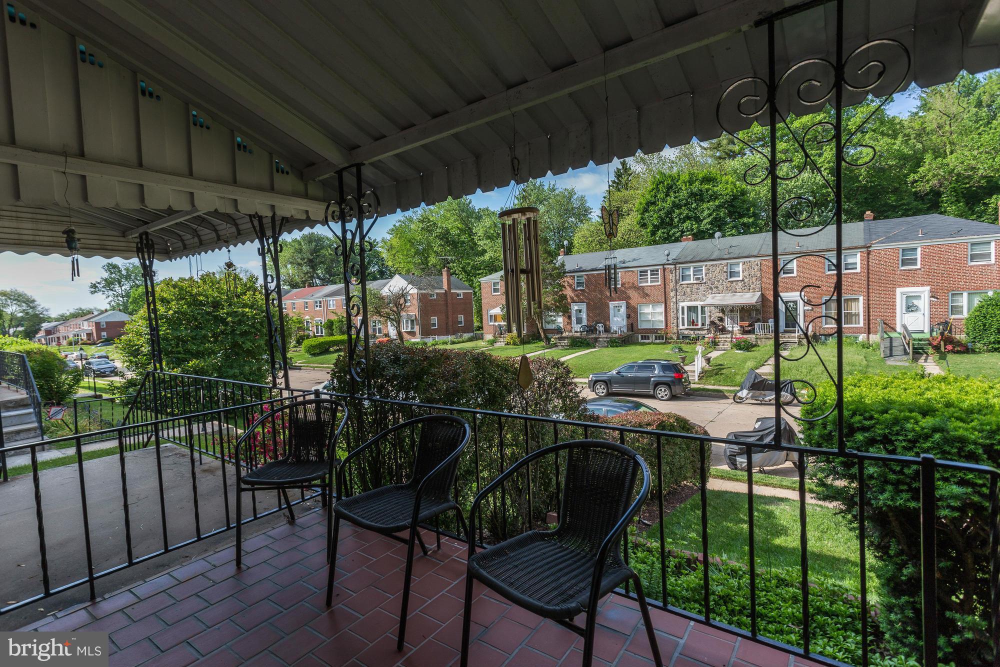 814 Reverdy Road Baltimore, MD 21212 - Photo 3 of 19 Front Porch